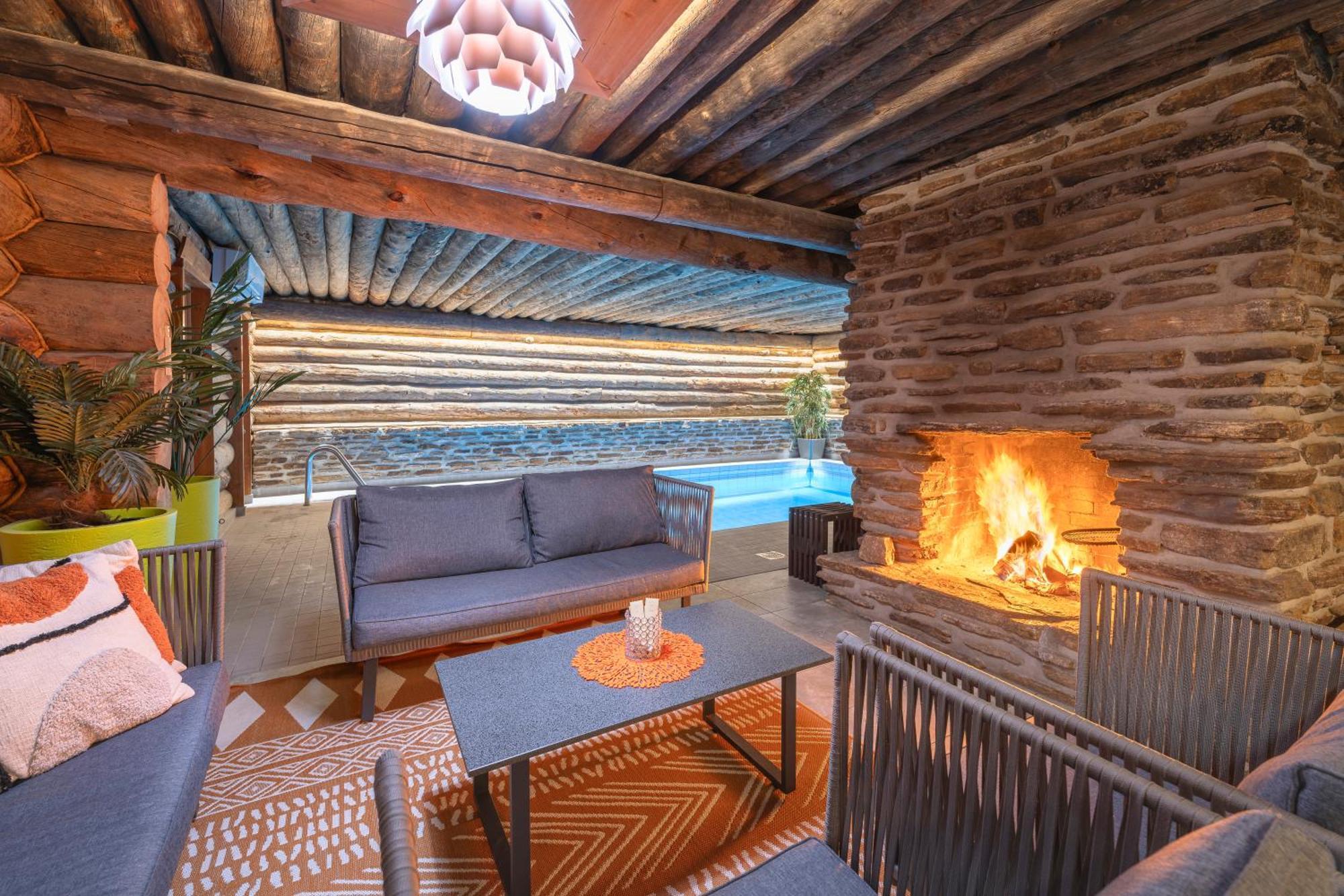 Kuukkeli Log Houses Aurora Resort Саариселькя Экстерьер фото