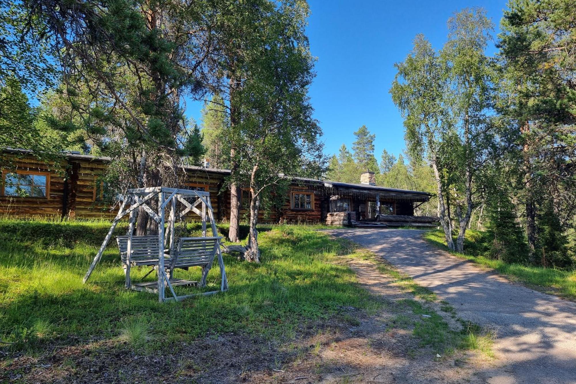Kuukkeli Log Houses Aurora Resort Саариселькя Экстерьер фото