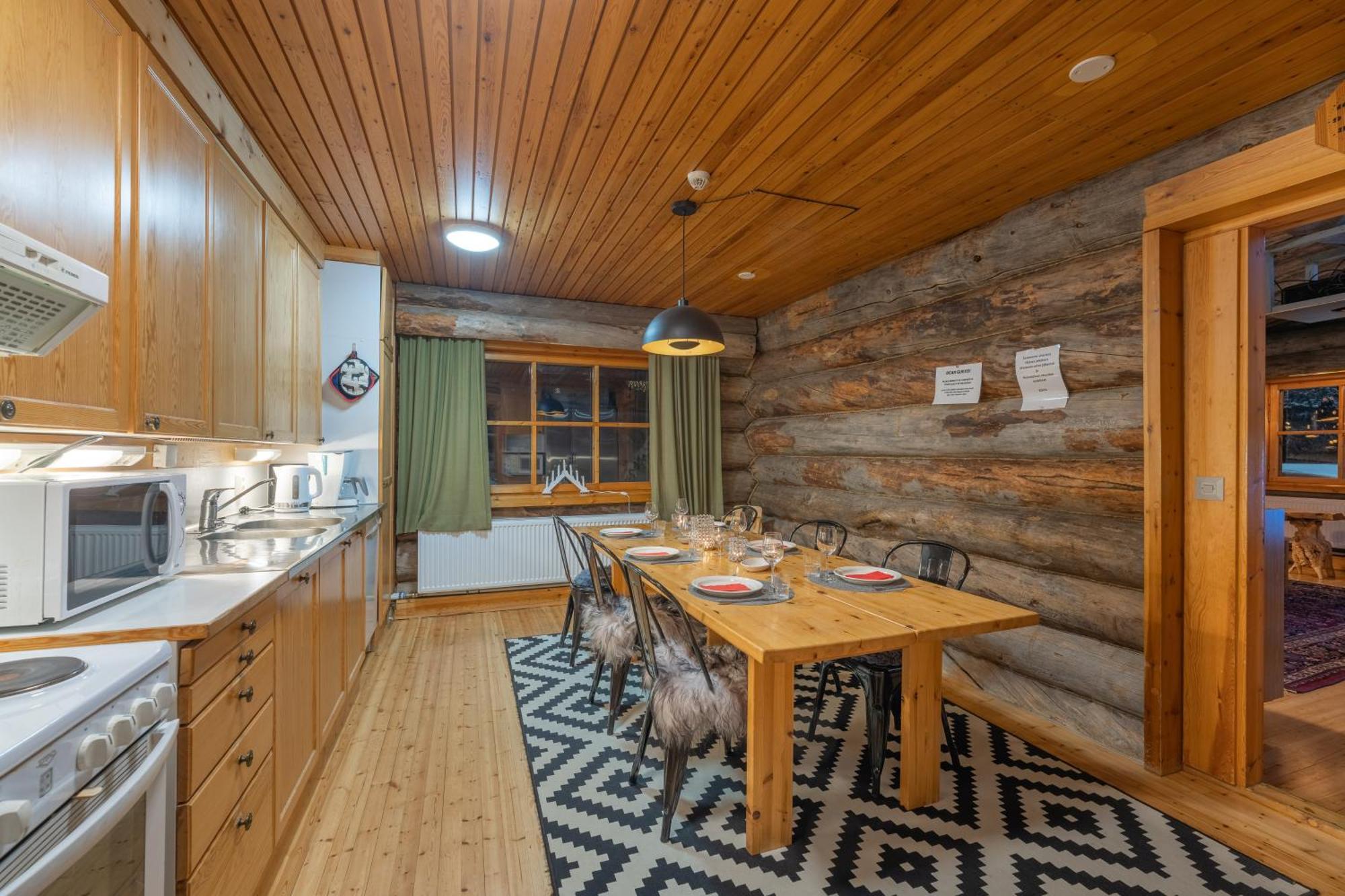Kuukkeli Log Houses Aurora Resort Саариселькя Экстерьер фото