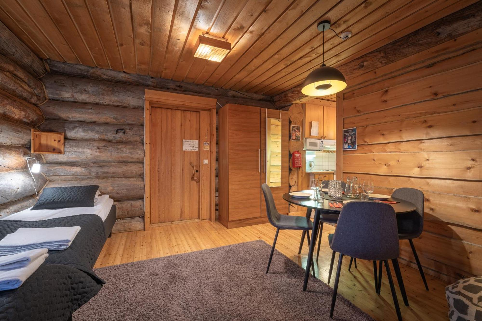Kuukkeli Log Houses Aurora Resort Саариселькя Номер фото