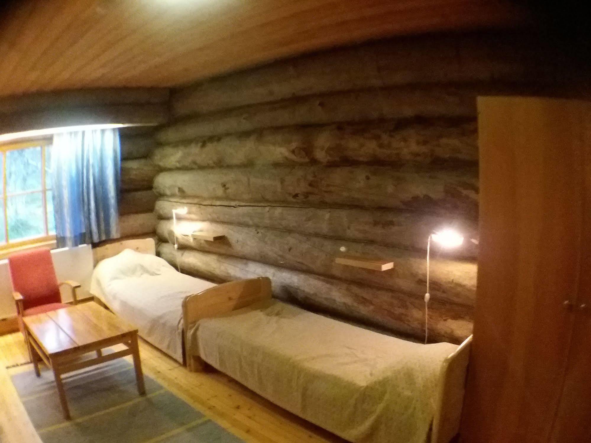 Kuukkeli Log Houses Aurora Resort Саариселькя Экстерьер фото